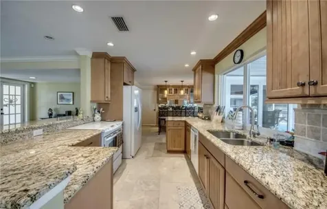 917 SE 43rd Cape Coral FL 33904
