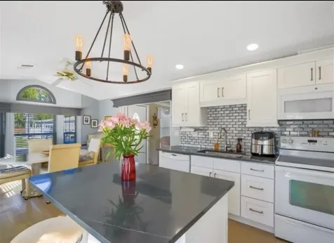 2048 Crystal Lake Drive Naples FL 34120