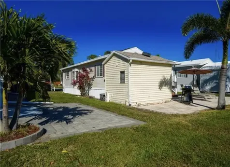 2048 Crystal Lake Drive Naples FL 34120