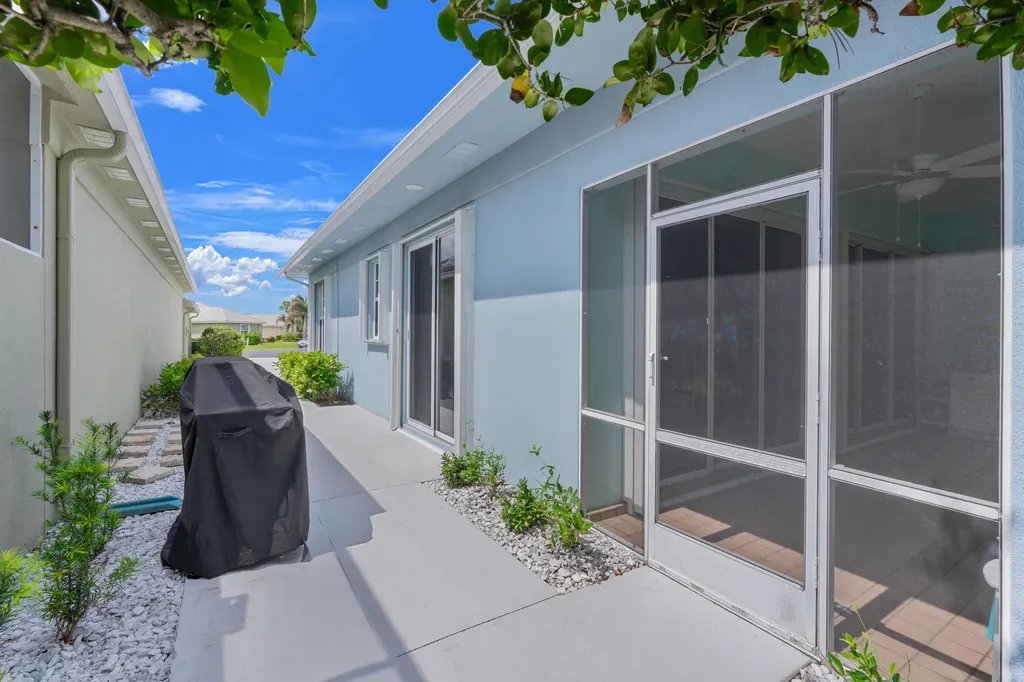244 NW Bentley Circle Port St Lucie FL 34986