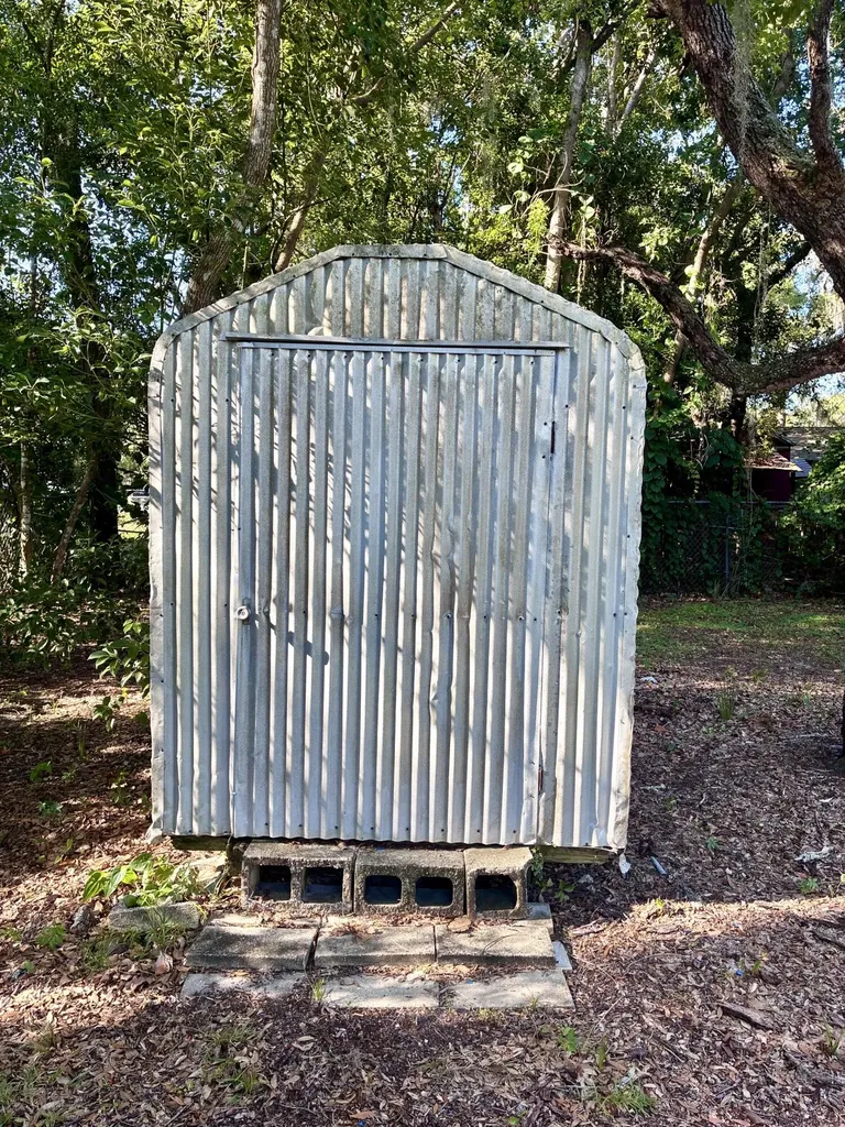 2024 Dixie Avenue Eustis FL 32726