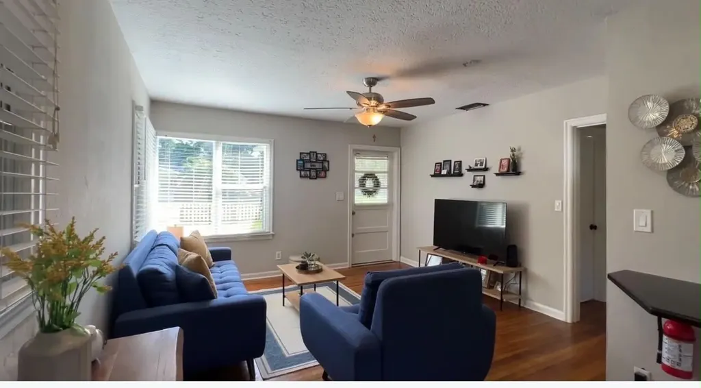 2350 Mayer Street Orlando FL 32806