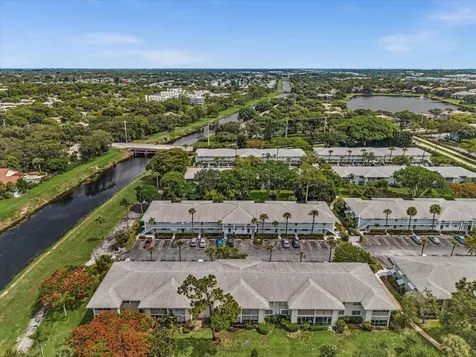 2420 NW 22nd Avenue Delray Beach FL 33445