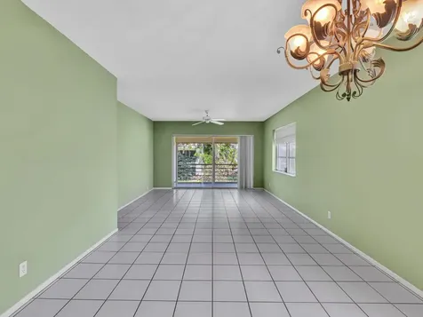 2420 NW 22nd Avenue Delray Beach FL 33445