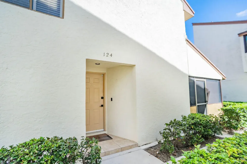 950 S Kanner Highway Stuart FL 34994