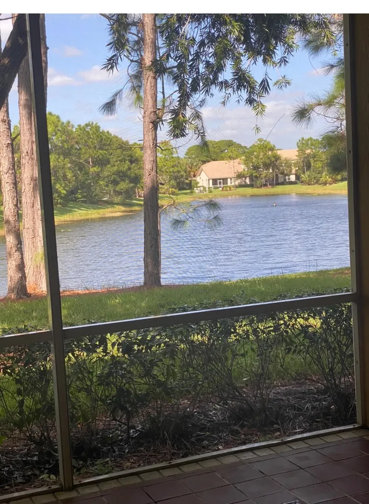 8133 Mulligan Circle Port St Lucie FL 34986