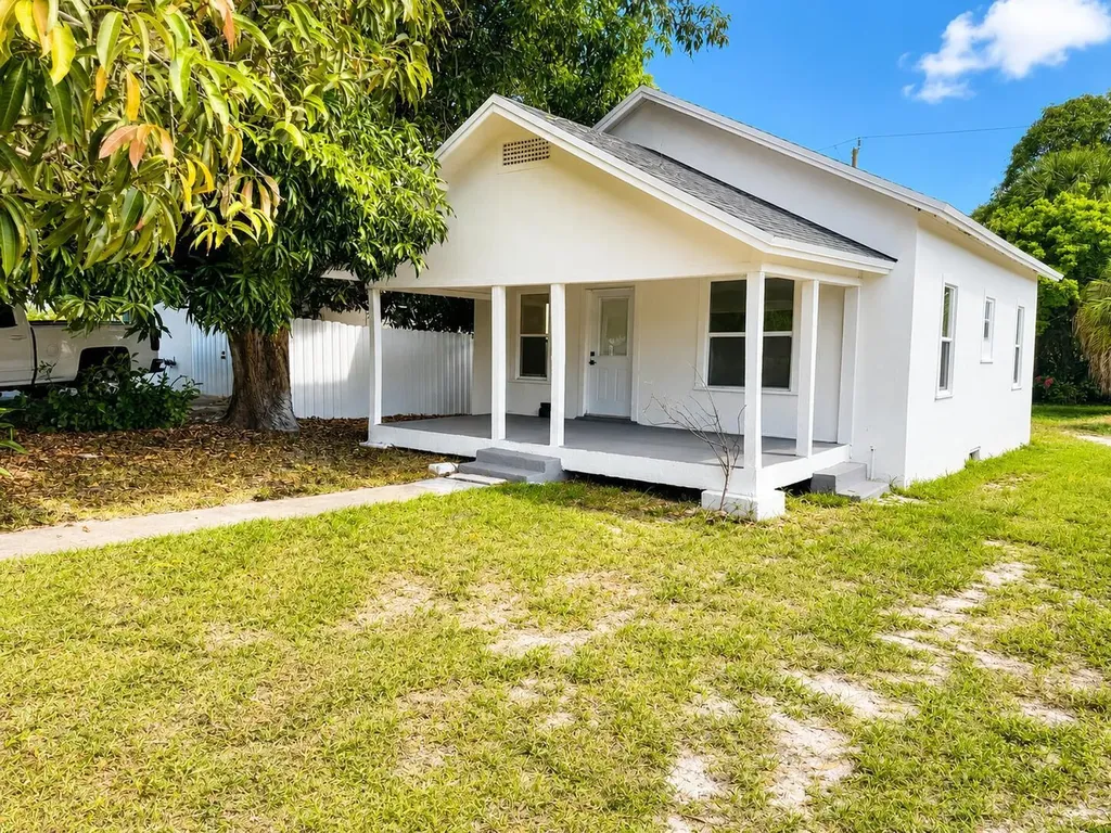 719 Tuscaloosa Street West Palm Beach FL 33405