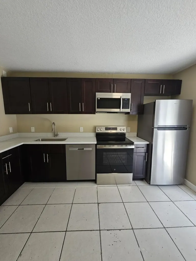 4876 Orleans Court Haverhill FL 33415
