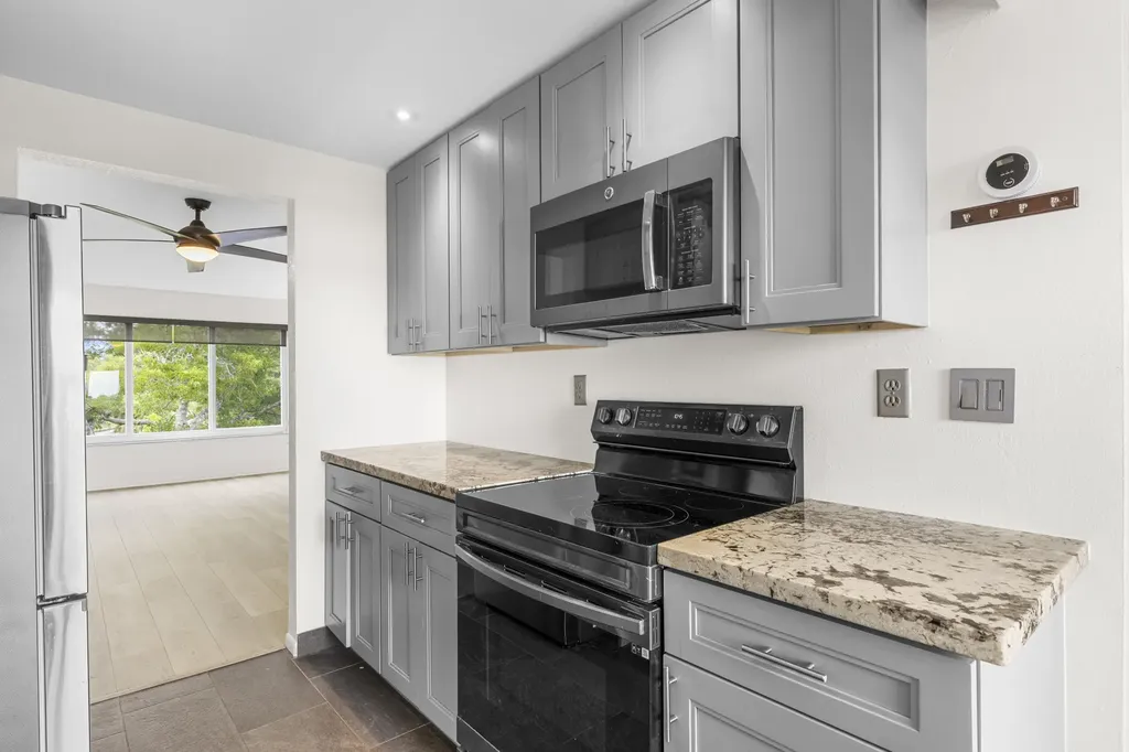 8105 NW 61st Street Tamarac FL 33321