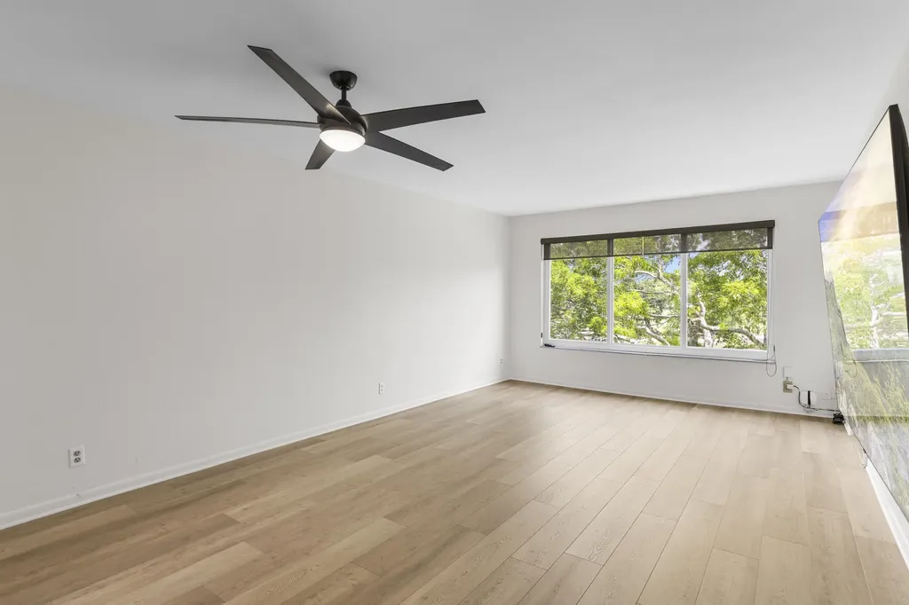 8105 NW 61st Street Tamarac FL 33321