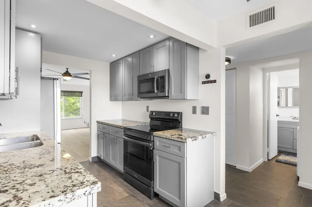 8105 NW 61st Street Tamarac FL 33321