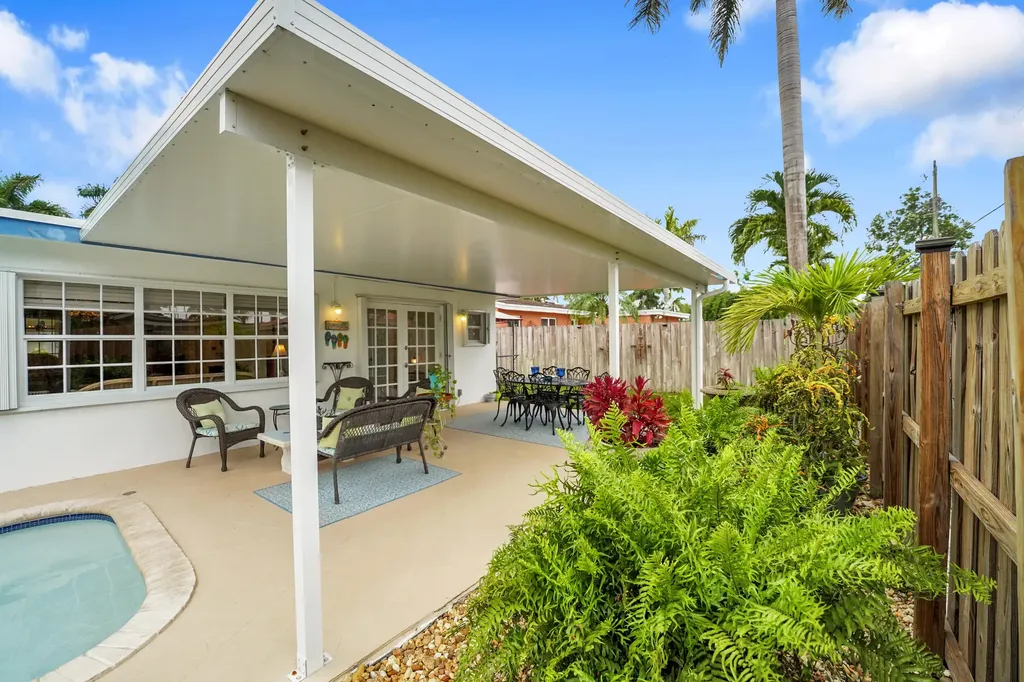 707 N 32nd Avenue Hollywood FL 33021