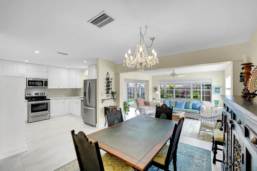 707 N 32nd Avenue Hollywood FL 33021