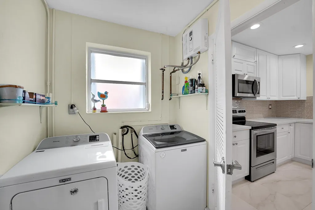 707 N 32nd Avenue Hollywood FL 33021