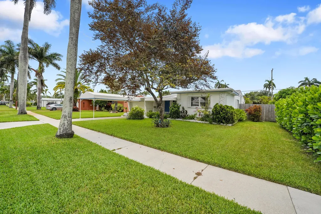 707 N 32nd Avenue Hollywood FL 33021