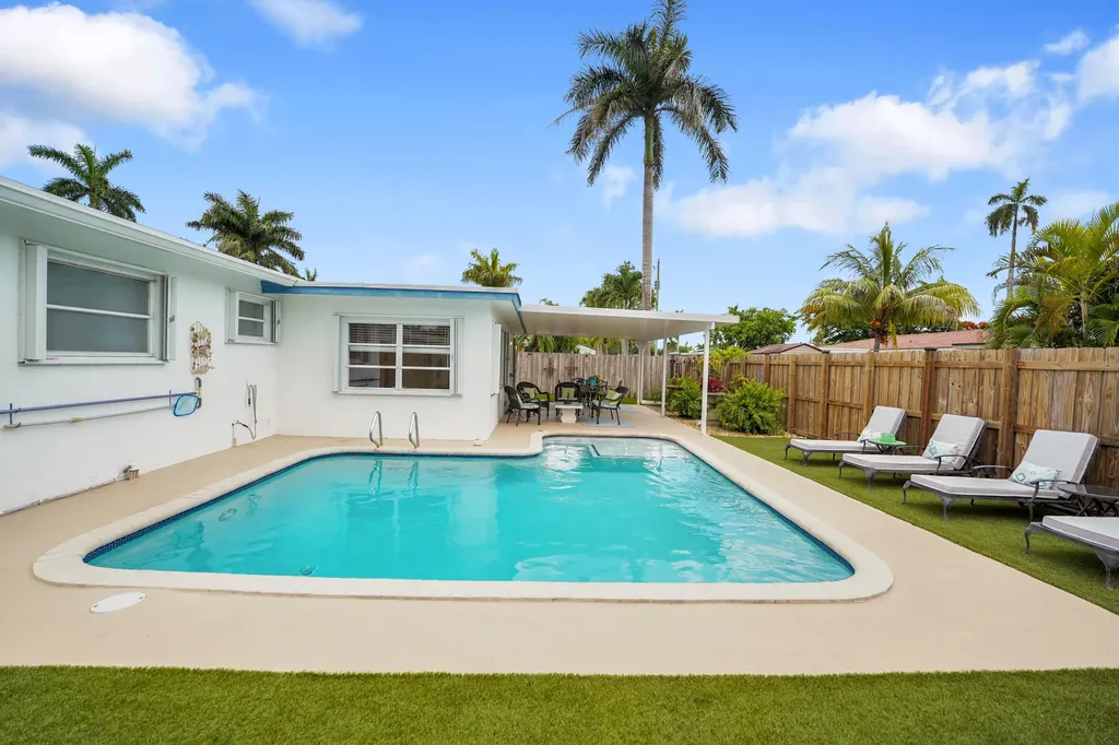 707 N 32nd Avenue Hollywood FL 33021