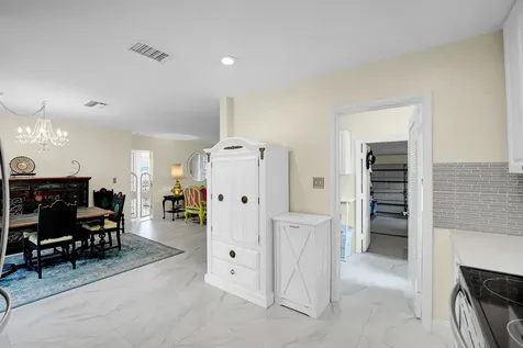 707 N 32nd Avenue Hollywood FL 33021