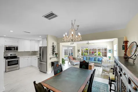 707 N 32nd Avenue Hollywood FL 33021