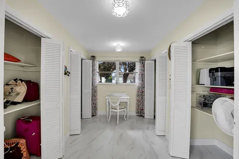 707 N 32nd Avenue Hollywood FL 33021