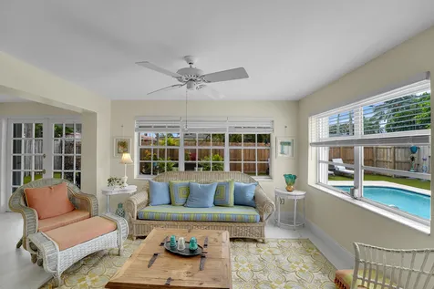 707 N 32nd Avenue Hollywood FL 33021
