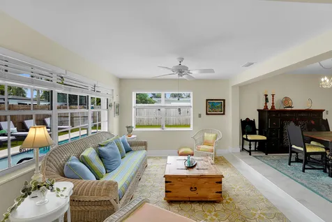 707 N 32nd Avenue Hollywood FL 33021