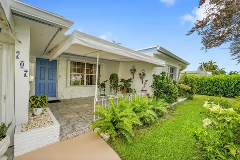 707 N 32nd Avenue Hollywood FL 33021