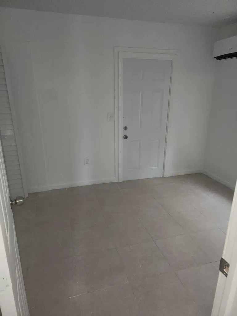 1910 Garfield Street Hollywood FL 33020