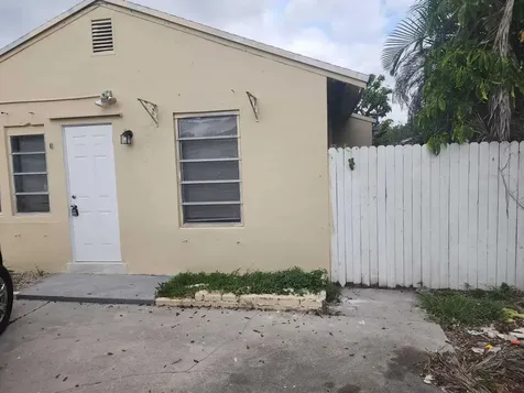 1910 Garfield Street Hollywood FL 33020