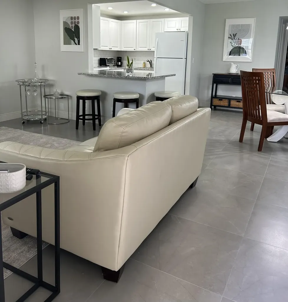746 Flanders N Delray Beach FL 33484