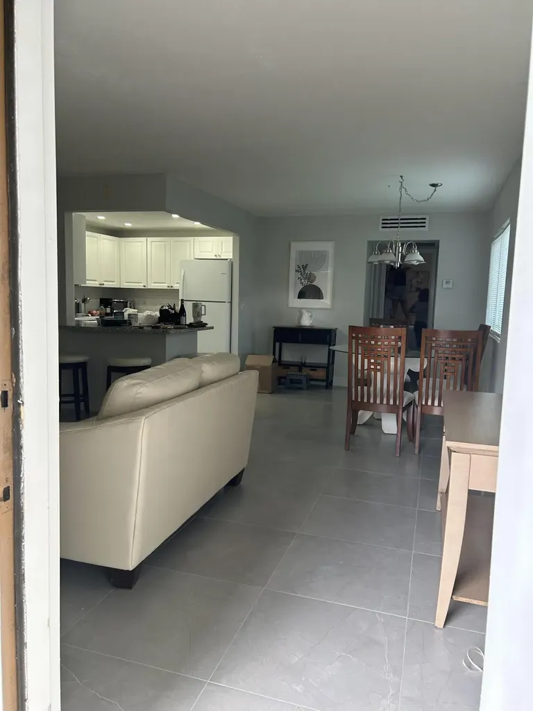 746 Flanders N Delray Beach FL 33484