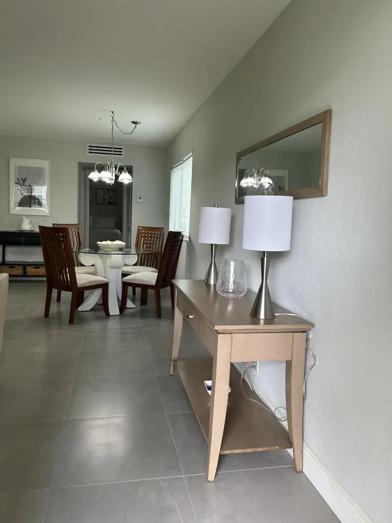 746 Flanders N Delray Beach FL 33484
