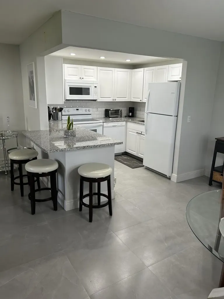 746 Flanders N Delray Beach FL 33484