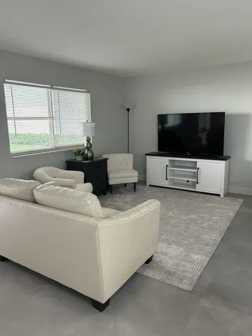 746 Flanders N Delray Beach FL 33484