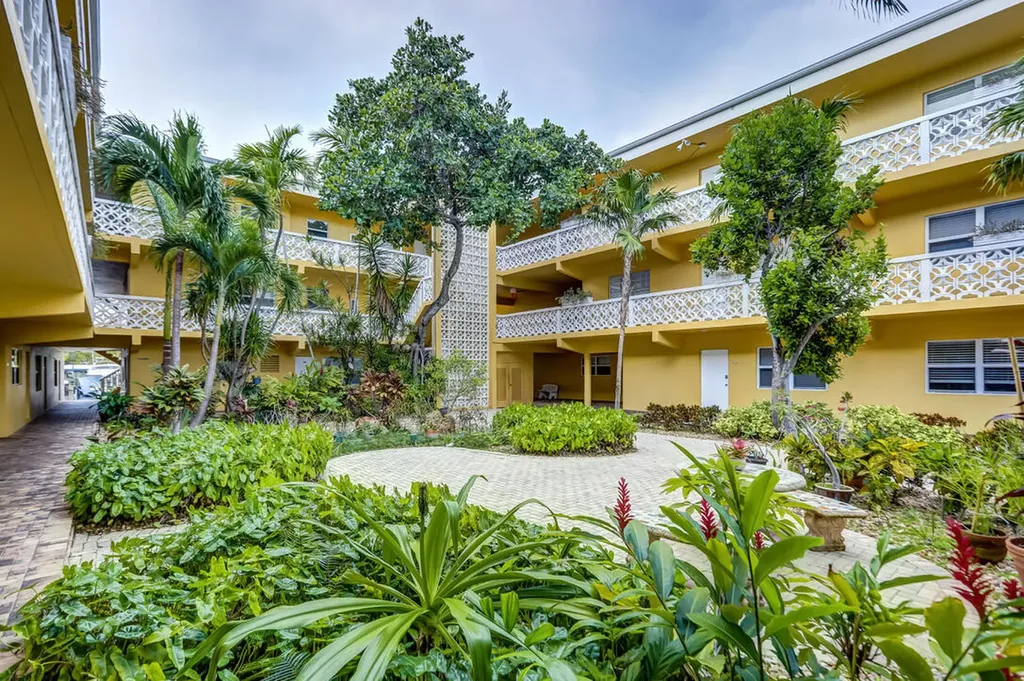 815 Middle River Drive Fort Lauderdale FL 33304
