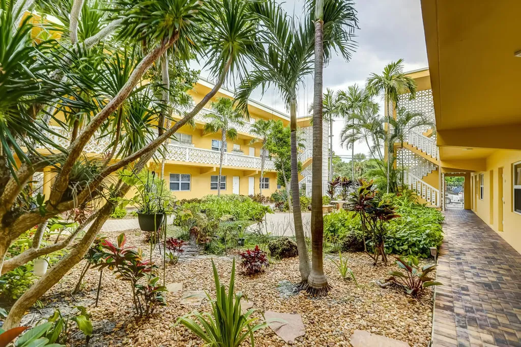815 Middle River Drive Fort Lauderdale FL 33304