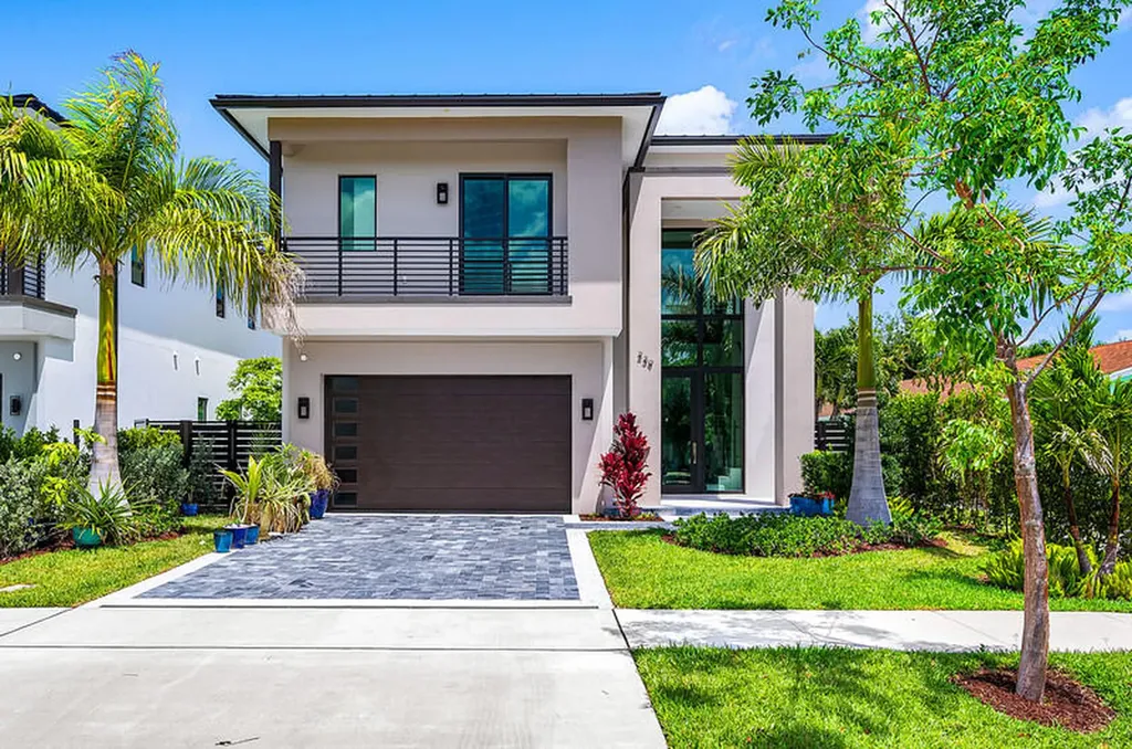 239 NE 11th Street Delray Beach FL 33444