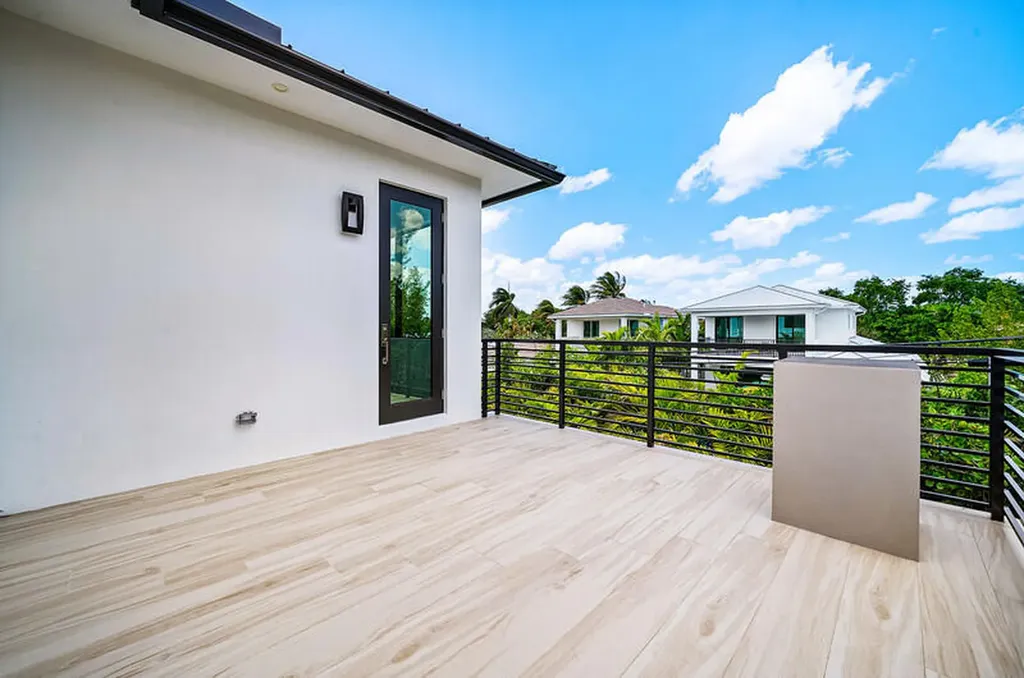 239 NE 11th Street Delray Beach FL 33444