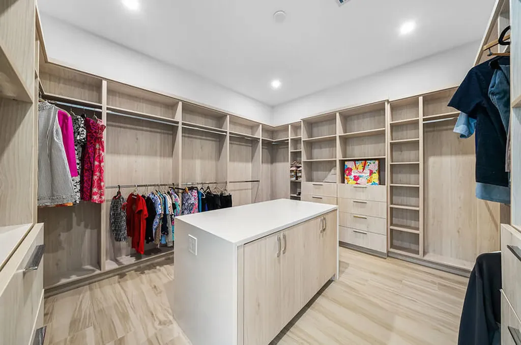 239 NE 11th Street Delray Beach FL 33444