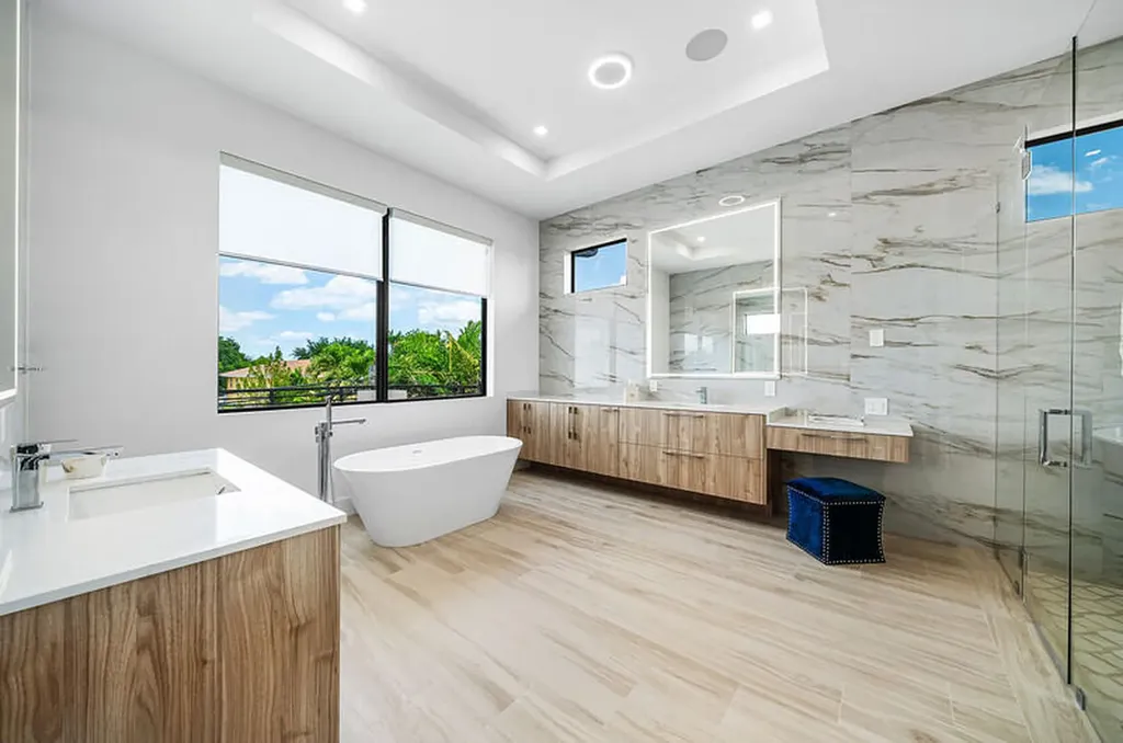 239 NE 11th Street Delray Beach FL 33444