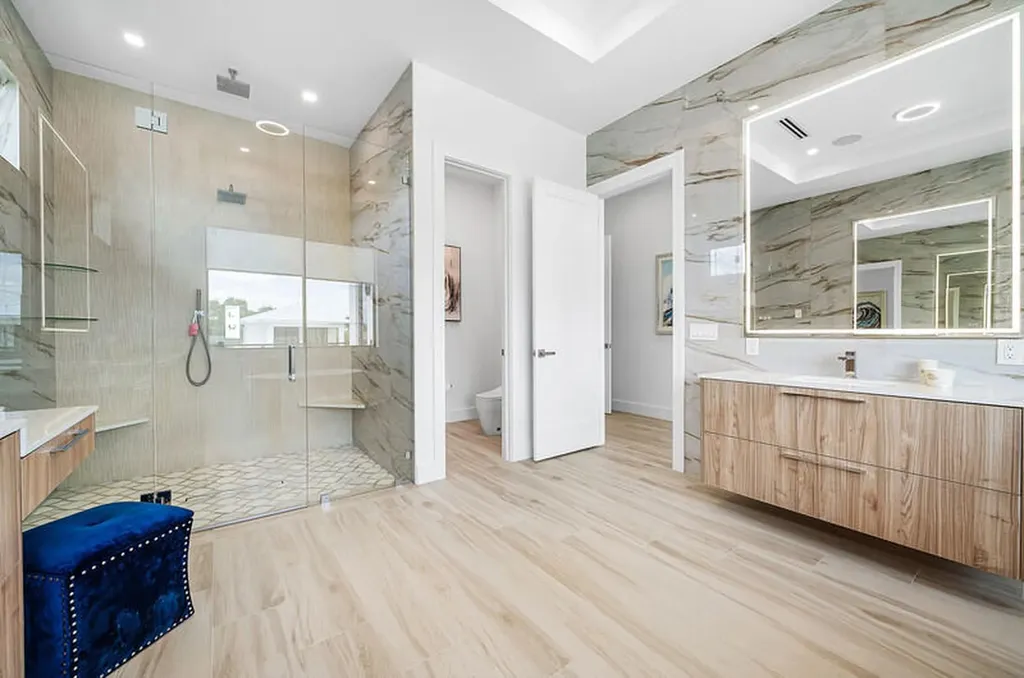 239 NE 11th Street Delray Beach FL 33444