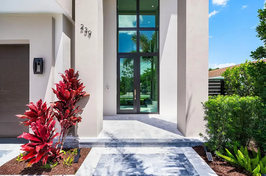 239 NE 11th Street Delray Beach FL 33444