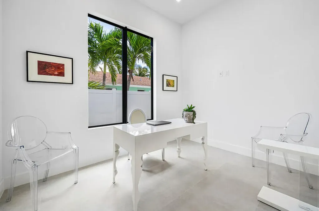 239 NE 11th Street Delray Beach FL 33444