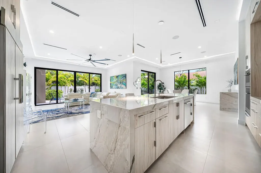 239 NE 11th Street Delray Beach FL 33444
