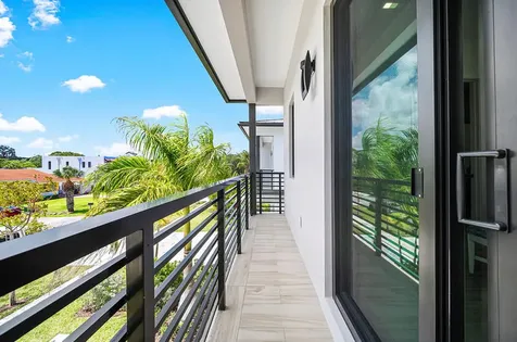 239 NE 11th Street Delray Beach FL 33444