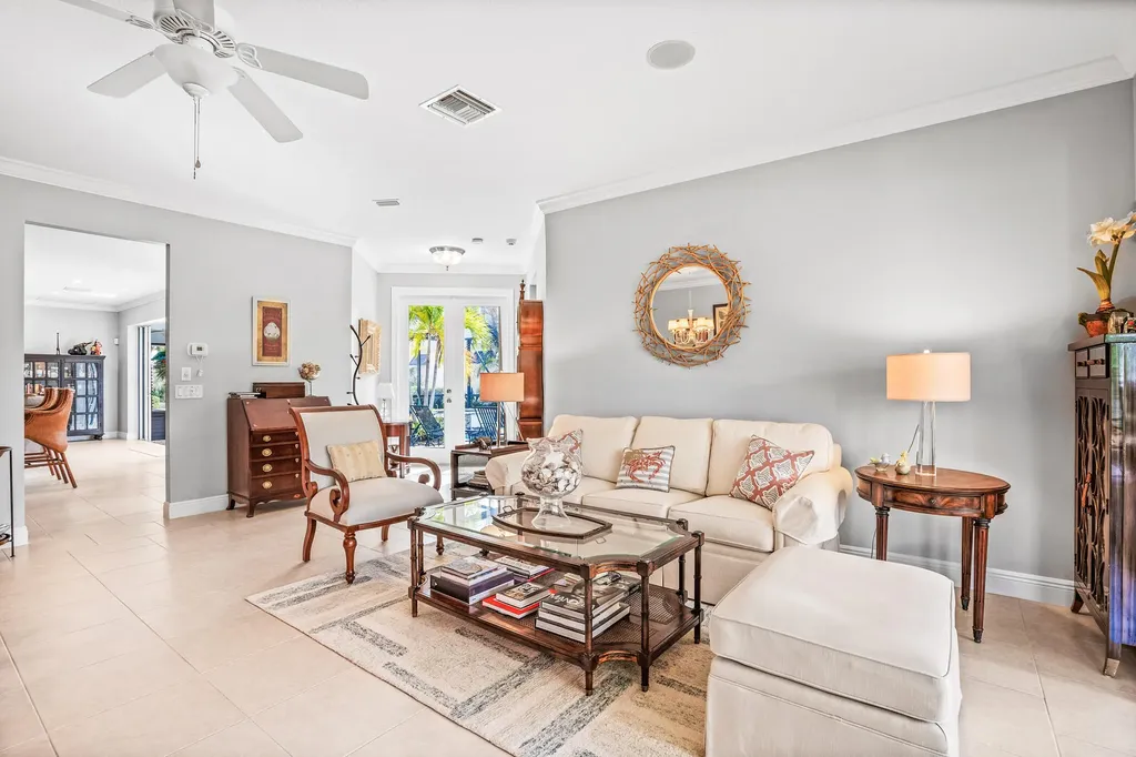 224 Oak Hammock Circle SW Vero Beach FL 32962