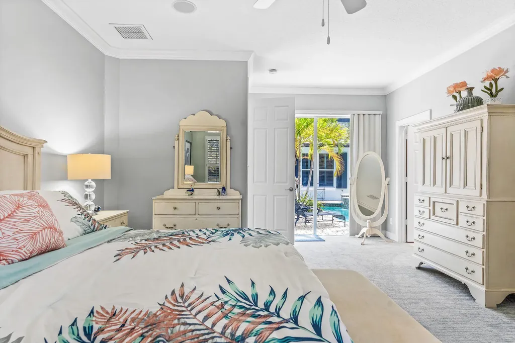 224 Oak Hammock Circle SW Vero Beach FL 32962