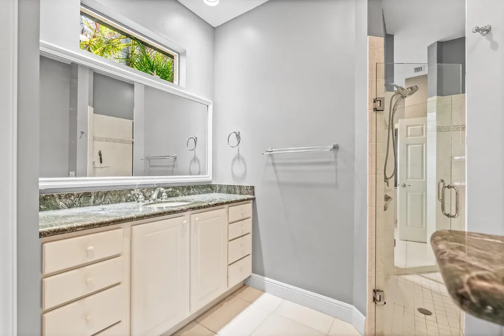 224 Oak Hammock Circle SW Vero Beach FL 32962