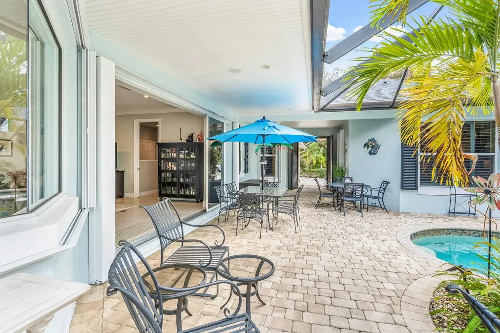 224 Oak Hammock Circle SW Vero Beach FL 32962