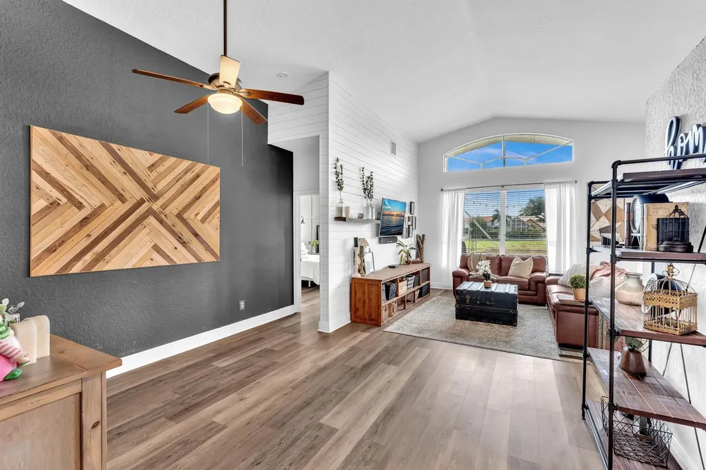 12150 Dunhill Drive Boynton Beach FL 33437