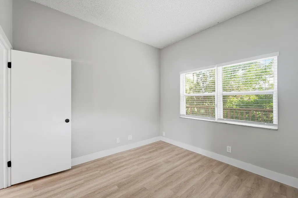 7241 W Sunrise Boulevard Plantation FL 33313